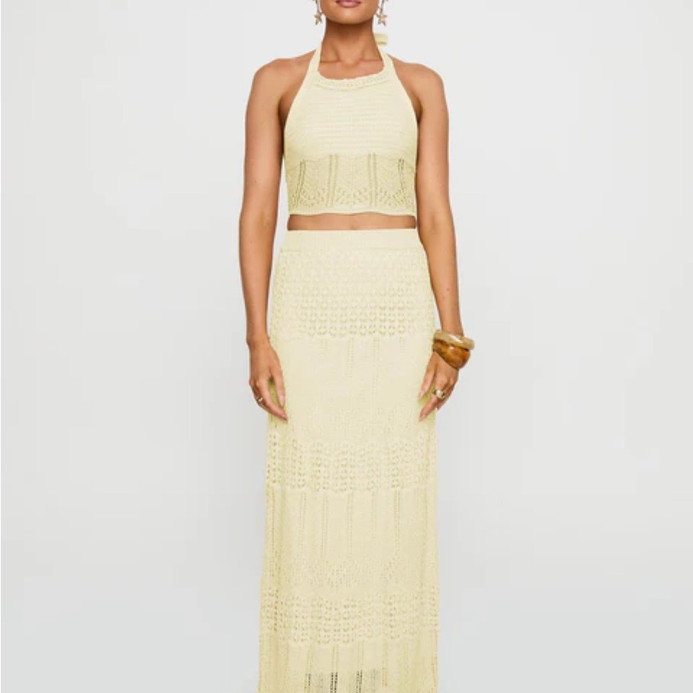 Elegant Butter Cream Yellow Crochet Set